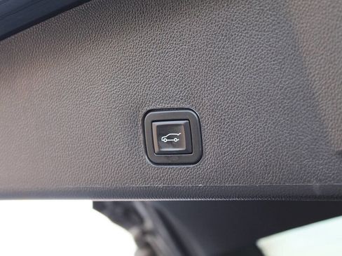 Used 2016 Cadillac SRX Performance w/ Driver Awareness Package image 19