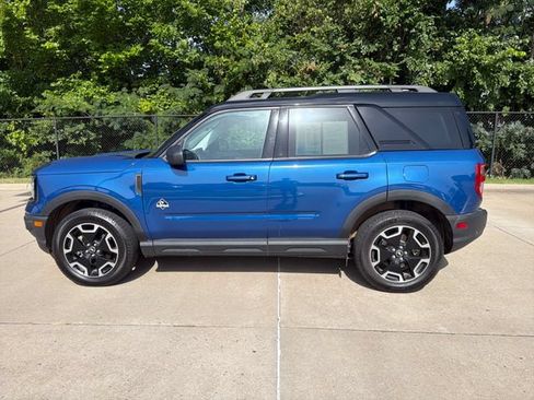 Used 2023 Ford Bronco Sport Outer Banks w/ Tech Package AWD/4WD image 4