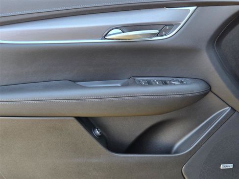 New 2026 Cadillac XT5 Luxury w/ LPO, Floor Liner Package AWD/4WD image 23