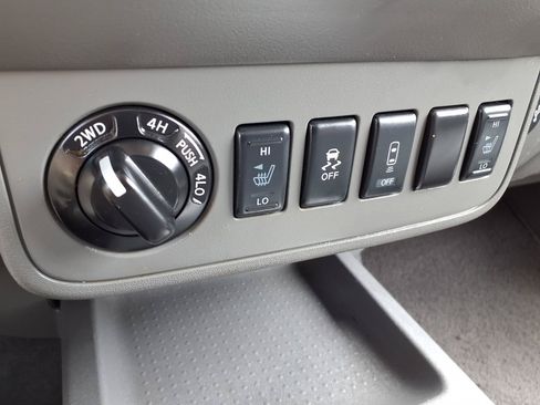 Used 2019 Nissan Frontier SV w/ Value Truck Package AWD/4WD image 11