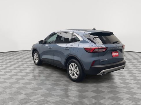 Used 2023 Ford Escape Active image 2