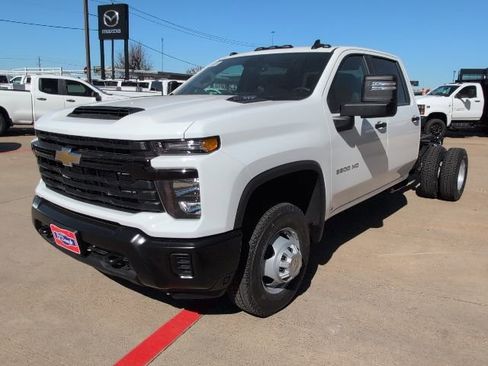 New 2026 Chevrolet Silverado 3500 W/T w/ WT Convenience Package AWD/4WD image 21