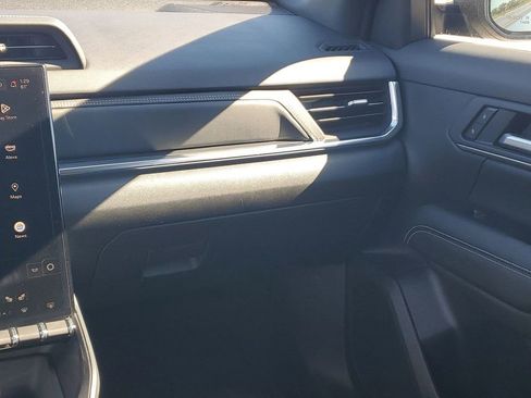 Used 2025 GMC Terrain Elevation image 26