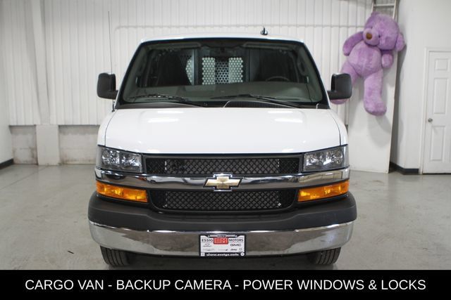 Used 2024 Chevrolet Express 2500 w/ Driver Convenience Package RWD image 2