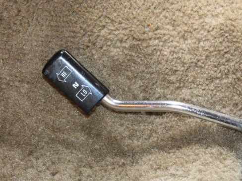 Used 1989 Jeep Grand Wagoneer image 24