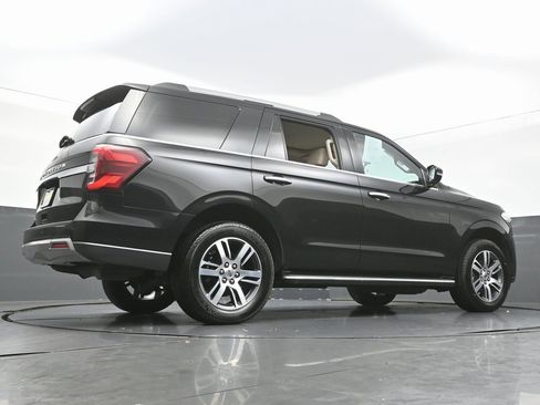 Used 2023 Ford Expedition Limited image 55