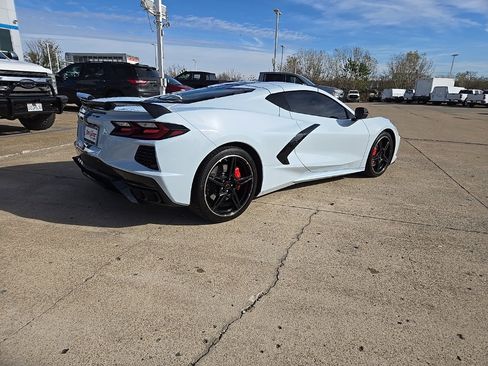 Used 2023 Chevrolet Corvette Stingray Coupe w/ Z51 Performance Package image 5