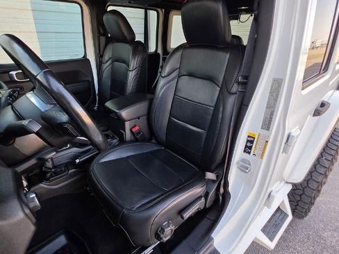 Used 2020 Jeep Wrangler Unlimited Sahara AWD/4WD image 15