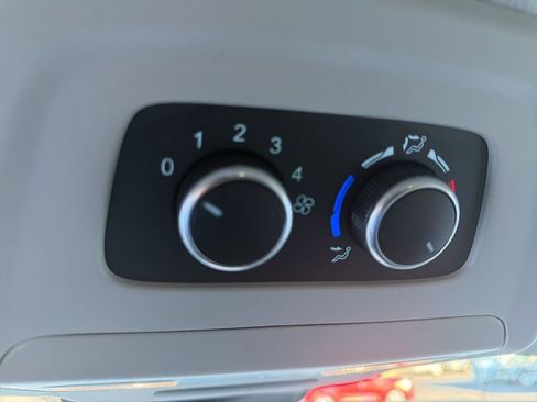 Used 2023 Ford Transit 350 XLT image 18