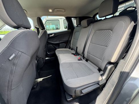 Used 2021 Ford Escape SE FWD image 19