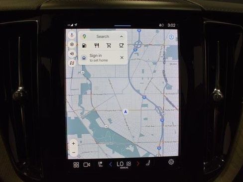 Used 2022 Volvo XC60 B5 Inscription w/ Climate Package image 25