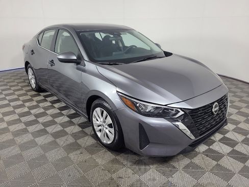 Used 2025 Nissan Sentra S FWD image 13