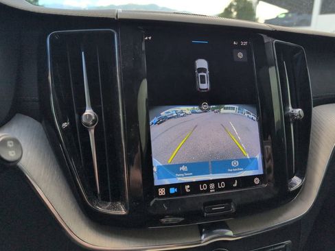 Used 2022 Volvo XC60 B5 Inscription w/ Advanced Package image 16