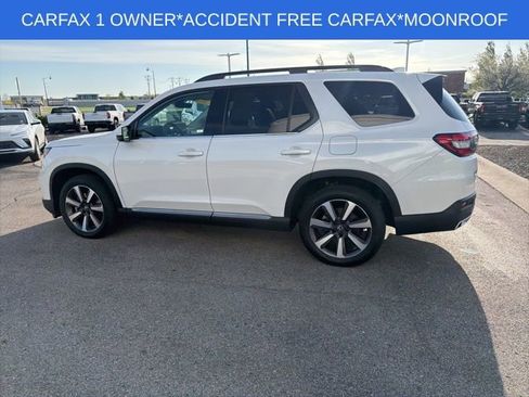 Used 2023 Honda Pilot Touring image 10