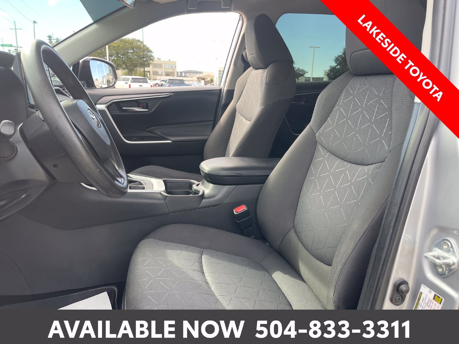 Used 2021 Toyota RAV4 XLE AWD/4WD image 27