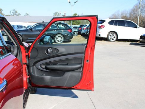 Used 2016 MINI Cooper Clubman S image 29