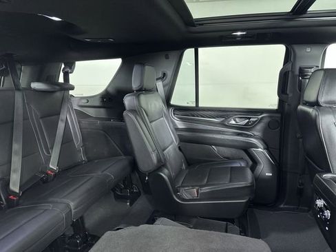 Used 2024 GMC Yukon Denali RWD image 28