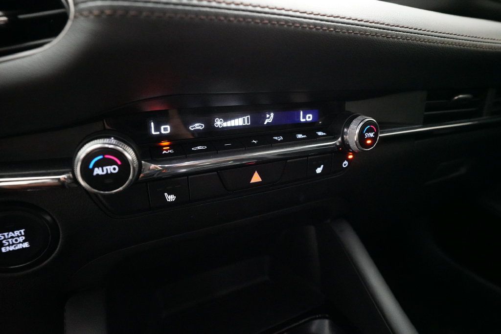 Used 2024 MAZDA MAZDA3 s FWD image 19
