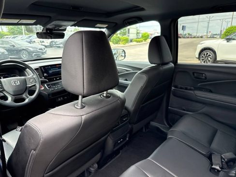 Used 2024 Honda Passport EX-L image 32