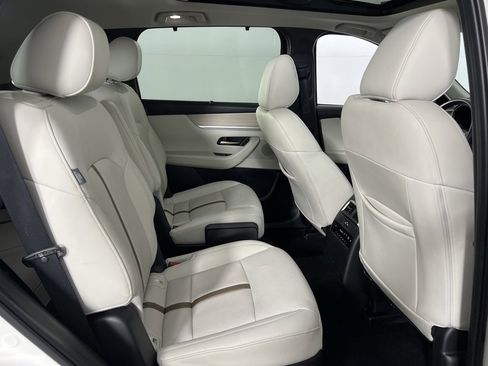 Used 2024 MAZDA CX-90 Plug-In Hybrid w/ Premium Plus image 32