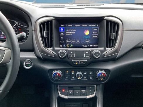Used 2023 GMC Terrain AT4 w/ Infotainment Package II AWD/4WD image 8