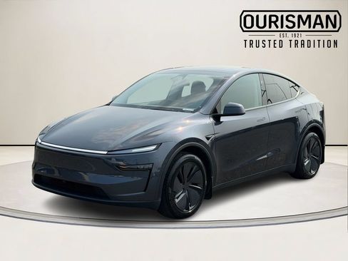 Used 2026 Tesla Model Y AWD image 5