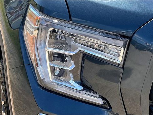 Used 2020 GMC Sierra 1500 AT4 w/ AT4 Premium Package AWD/4WD image 32