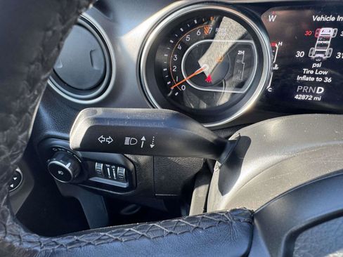 Used 2020 Jeep Wrangler Unlimited Sport S image 26