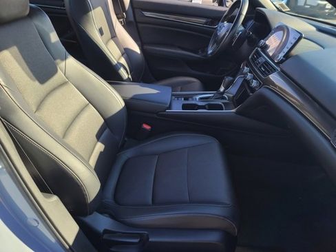 Used 2022 Honda Accord Sport image 4