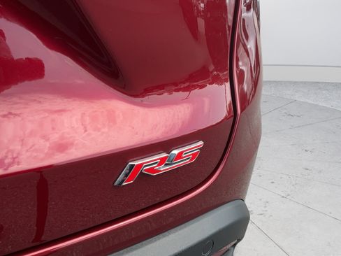 Used 2025 Chevrolet Trax RS w/ Sunroof Package FWD image 28