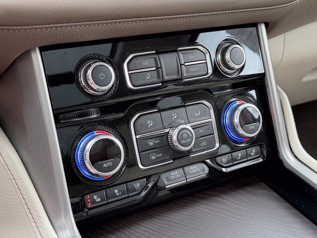 Used 2022 GMC Yukon Denali AWD/4WD image 22