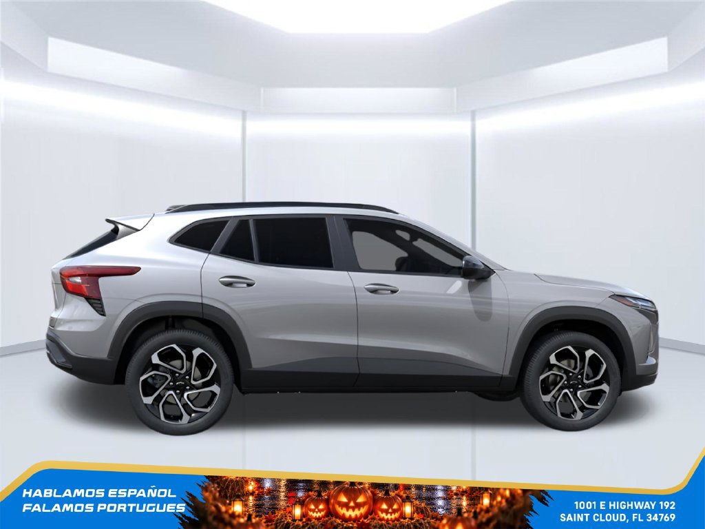New 2026 Chevrolet Trax RS w/ Sunroof Package FWD image 4