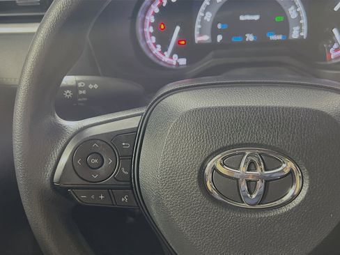 Used 2024 Toyota RAV4 XLE FWD image 19