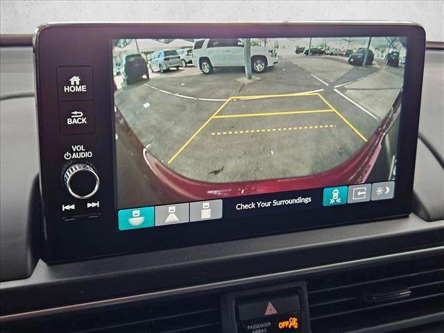 Used 2025 Honda Pilot Touring image 14