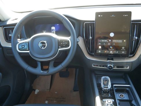 New 2026 Volvo XC60 B5 Core image 7