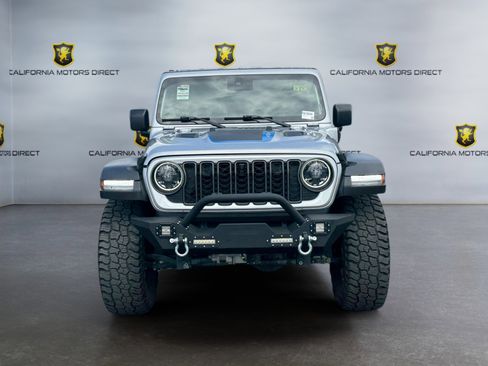 Used 2024 Jeep Wrangler Unlimited Rubicon 4xe w/ Technology Group AWD/4WD image 8