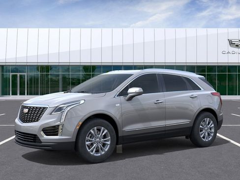 Used 2025 Cadillac XT5 Luxury w/ LPO, Floor Liner Package FWD image 5