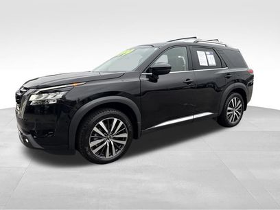 Used 2022 Nissan Pathfinder Platinum w/ Cargo Package