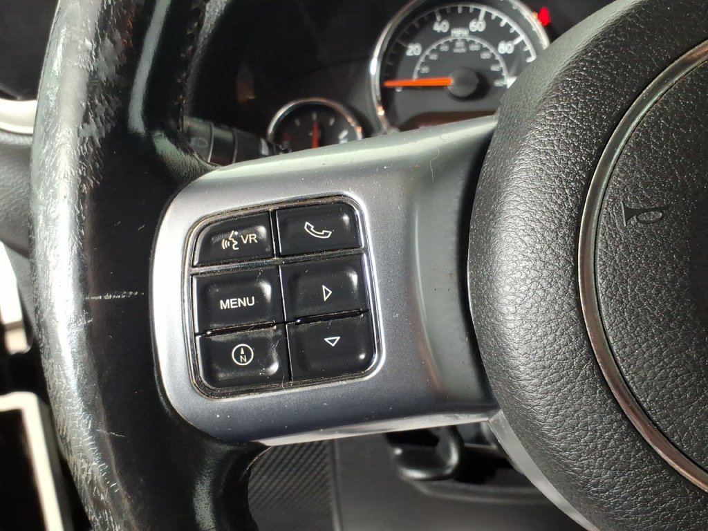 Used 2013 Jeep Wrangler Unlimited Rubicon AWD/4WD image 17