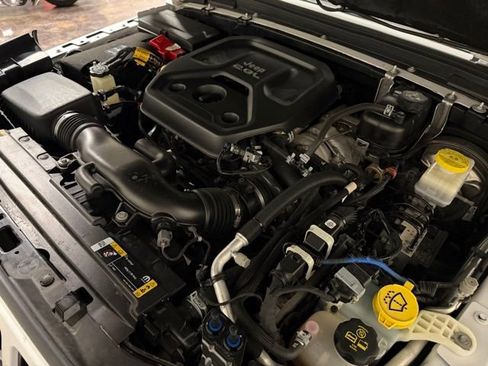 Used 2021 Jeep Wrangler Unlimited Sport image 40