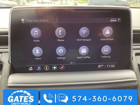 Used 2021 Chevrolet Tahoe Z71 w/ Z71 Signature Package AWD/4WD image 3