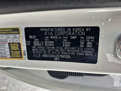 Used 2025 Kia Soul LX FWD image 35