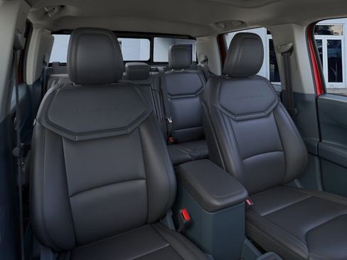 New 2025 Ford Maverick Lariat w/ Black Appearance Package image 10