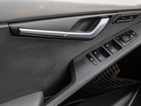 Certified 2023 Kia Niro Wave w/ Wave Preserve Package image 14