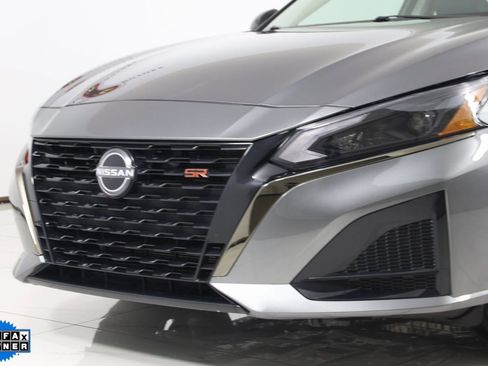 Used 2023 Nissan Altima 2.5 SR image 43