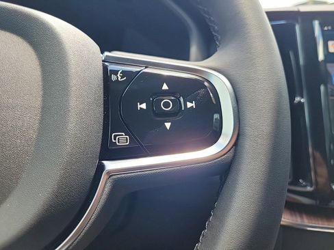 New 2024 Volvo XC60 B5 Ultimate w/ Protection Package Premier image 25