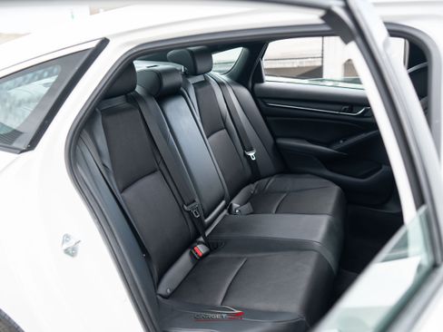 Used 2022 Honda Accord Sport image 18