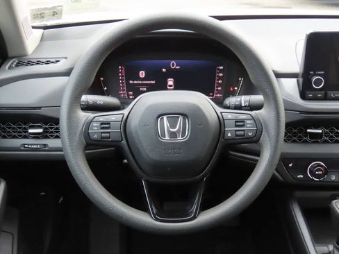 Certified 2023 Honda Accord EX image 17