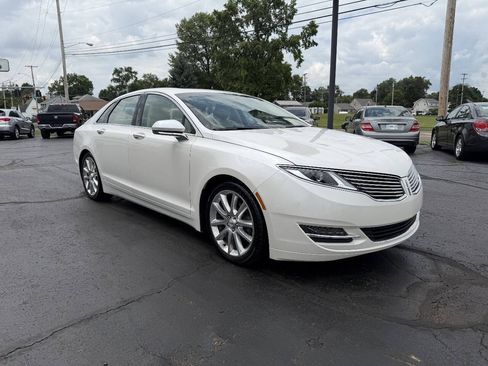 Used 2015 Lincoln MKZ w/ Equipment Group 102A Reserve FWD image 5