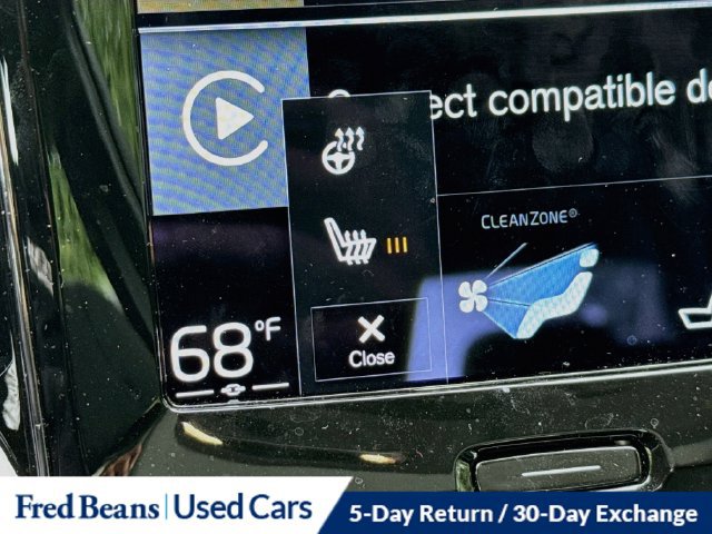 Used 2022 Volvo S60 T8 R-Design Expression w/ Premium Package AWD/4WD image 23